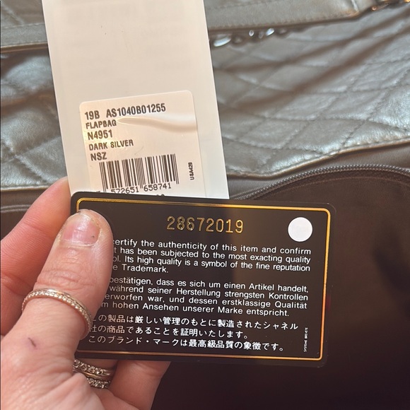 Chanel Silver Quilted Women's Bag - Picture 9 of 10